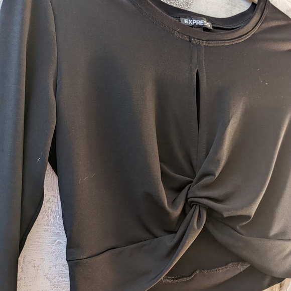 SM black crop with cut-out - Picture 3 of 3